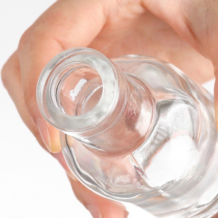 mini glass wine bottles